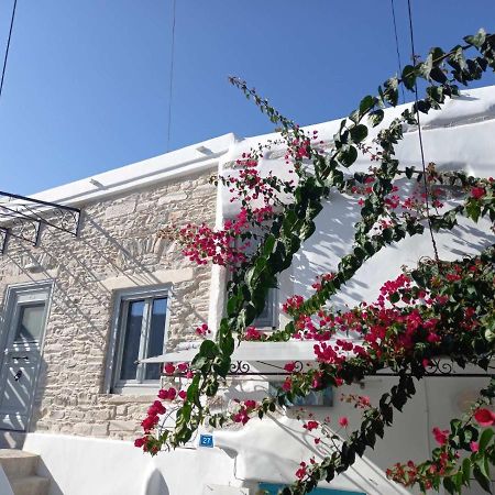 Tristrato Villa Parikia  Exterior photo