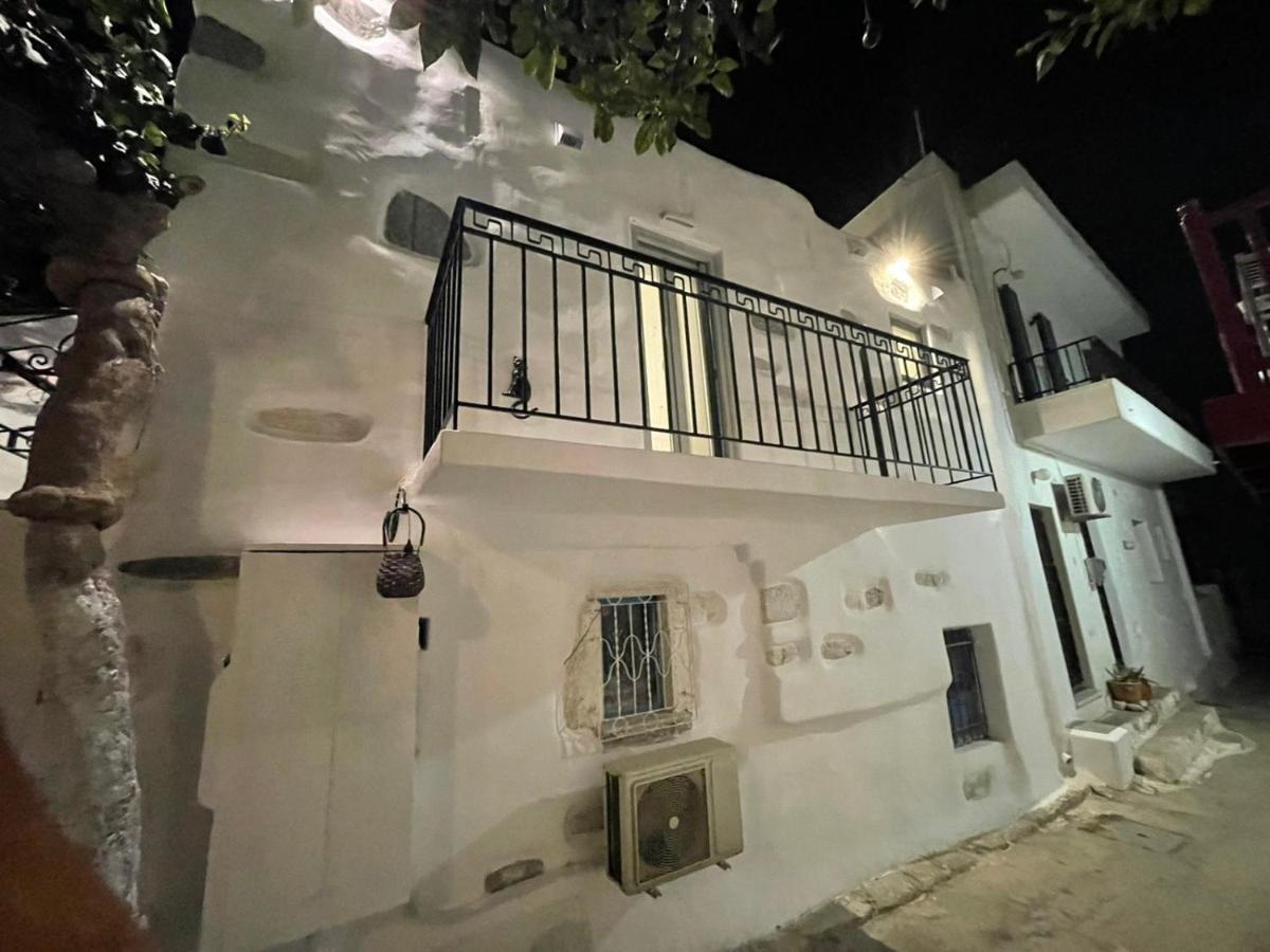Tristrato Villa Parikia  Exterior photo