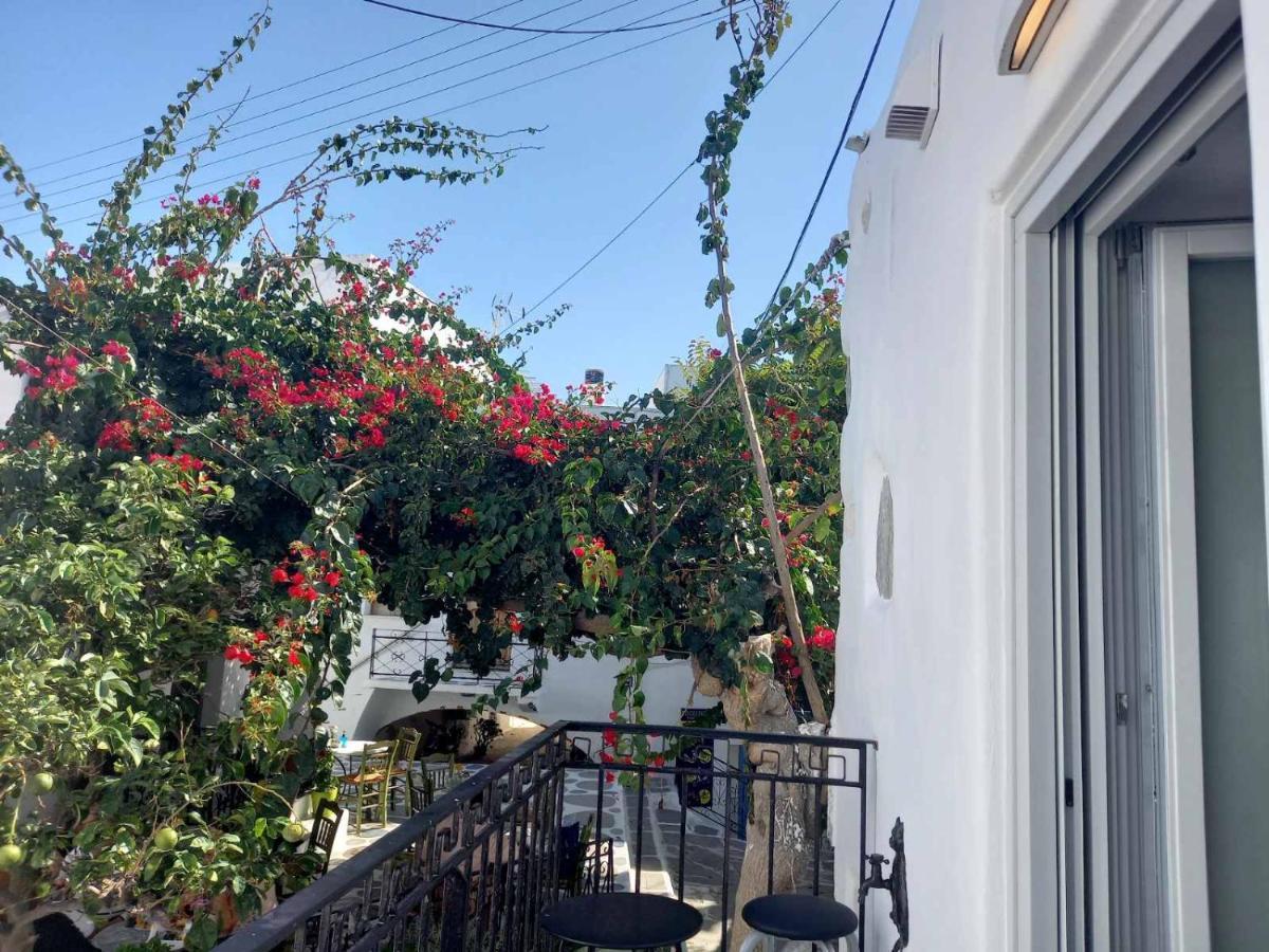 Tristrato Villa Parikia  Exterior photo